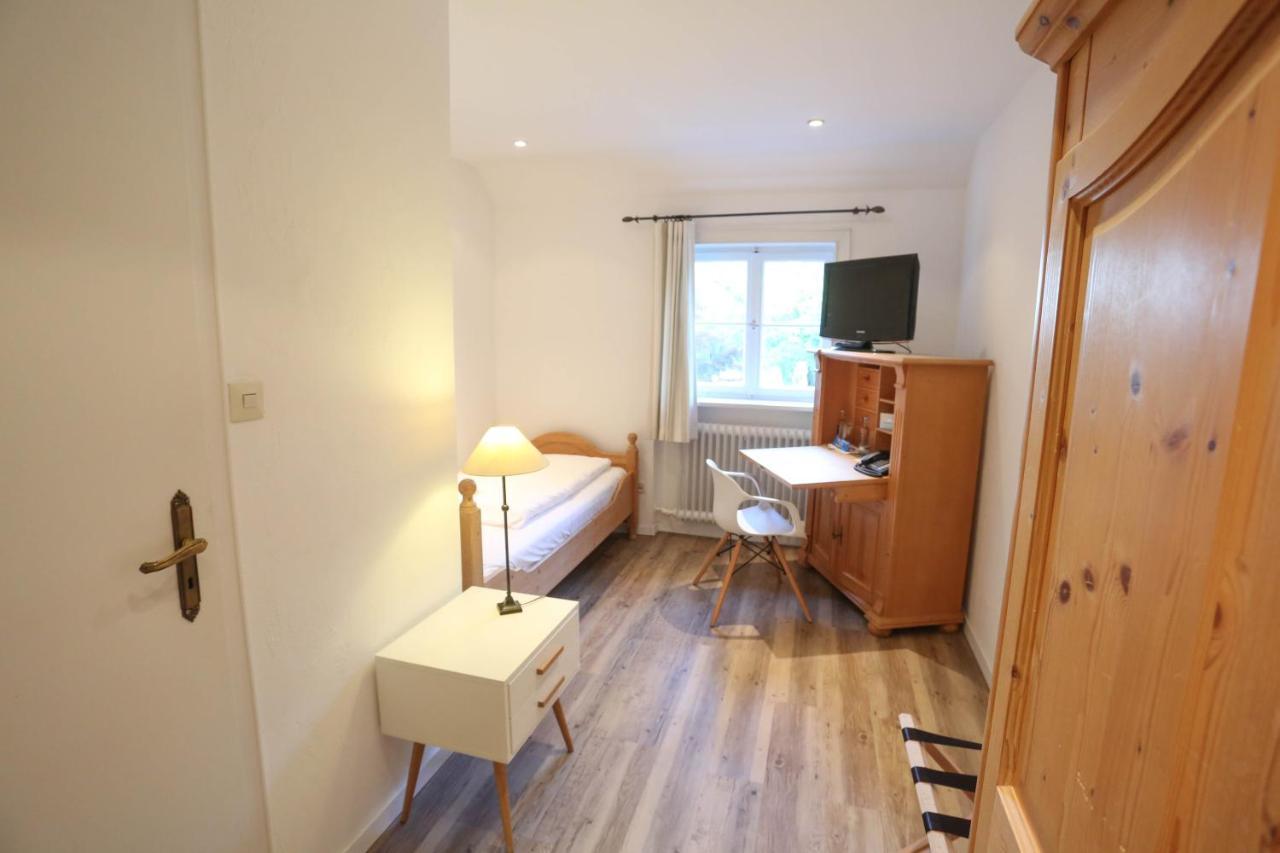 Am Hotel 4*